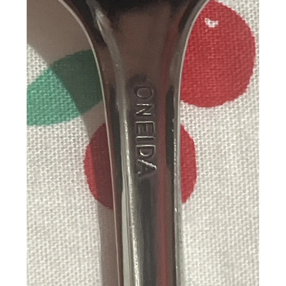 Vintage Oneida BANCROFT 18/8‎ Stainless Flatware Silverware Serving Meat Fork